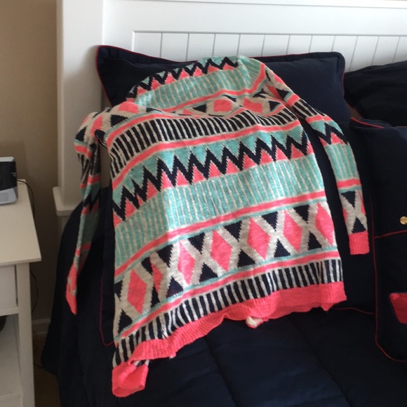 Sweater - Picture 3 of 3